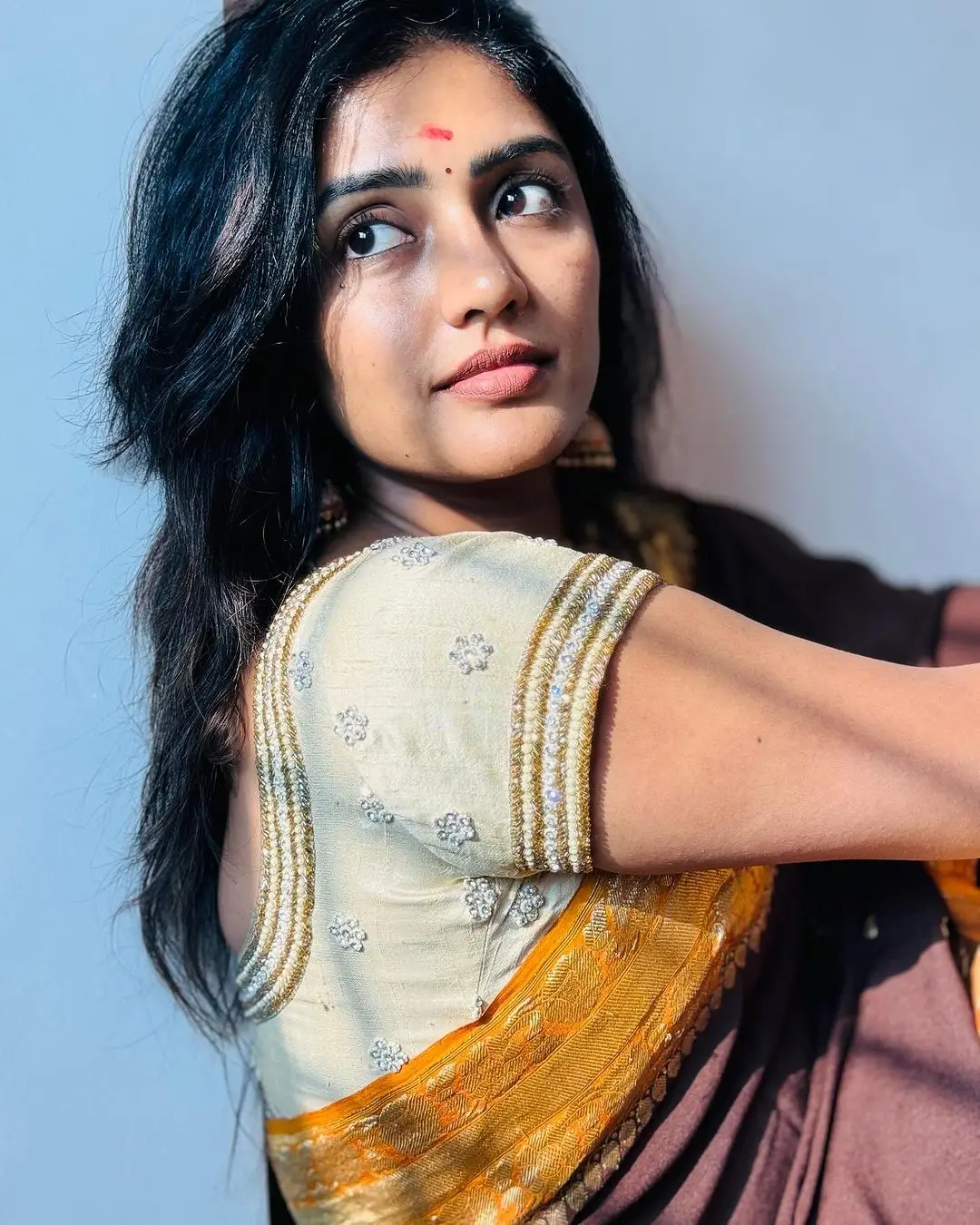 Indian Actress Eesha Rebba Stills in Yellow Lehenga White Choli